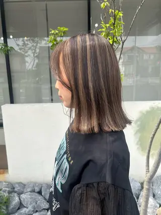 ミディアム カラー 浅井 茉名のヘアスタイル