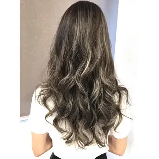 ロング カラー 井上 一平のヘアスタイル