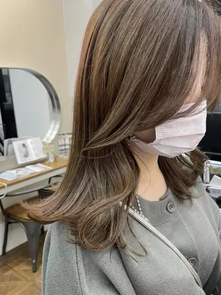 セミロング カラー 韓国ヘア🤍 ayanaのヘアスタイル