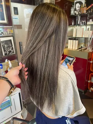 セミロング カラー 👑派手髪/カット 👑ANRYのヘアスタイル