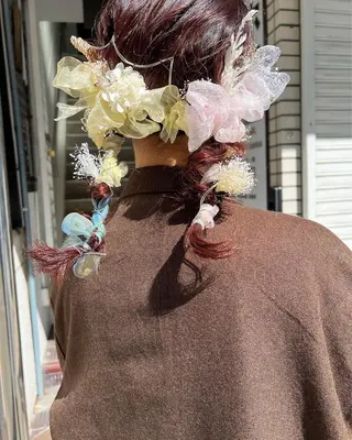 ミディアム カラー ヘアアレンジ ツキノキ ミナのヘアスタイル