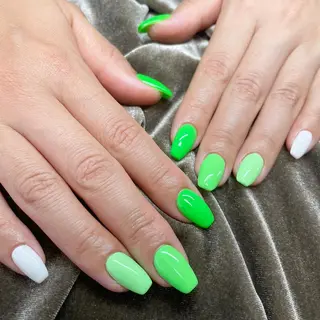 ネイル Beauty Salon amour所属・Seven's / NANAのネイルデザイン