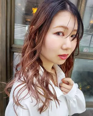ロング カラー grow上野御徒町【グロウ】所属・ブリーチ・ハイトーン 特化🎉内山のヘアスタイル