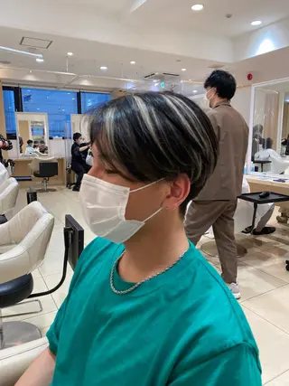 ショート カラー メンズ メンズ特化型美容師 栗山勇人のヘアスタイル