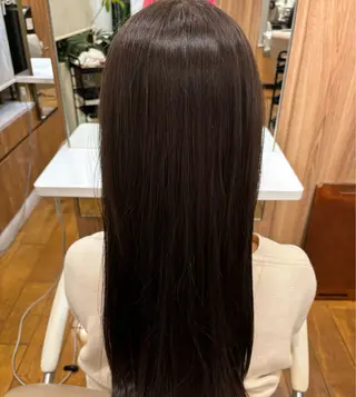 ロング カラー 石川 幸呼のヘアスタイル