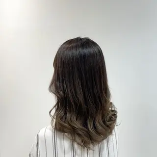 ミディアム カラー 💫小顔カット TAROのヘアスタイル