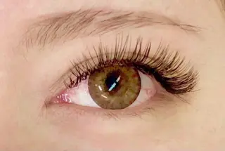 マツエク・マツパ Total beauty La Fleur所属・ikeda midoriのマツエク・マツパデザイン