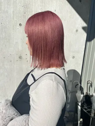 ミディアム カラー 犬塚 梨花のヘアスタイル