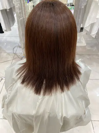 カラー 磯谷 怜寿のヘアスタイル