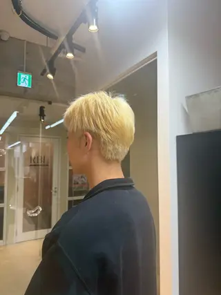 カラー メンズ 栗原 莉玖のヘアスタイル