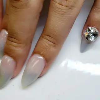 ミディアム ネイル クロキ 。のネイルデザイン