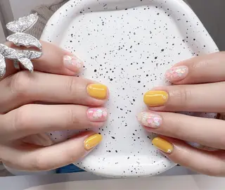 ネイル AngelChris ビューティーサロンのネイルデザイン