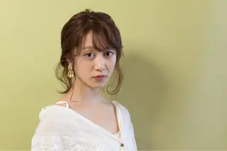 セミロング カラー ヘアアレンジ GLROW haruhiのヘアスタイル