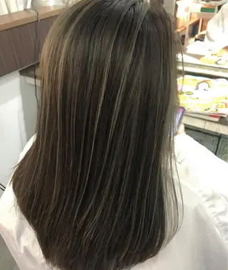 ロング カラー ヘアアレンジ ハイライト、レイヤー カット/西梅田/中西のヘアスタイル