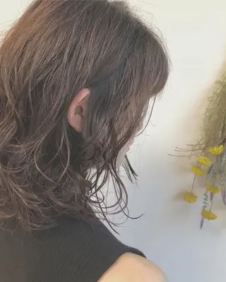 ミディアム うる艶レイヤーカット hinakoのヘアスタイル