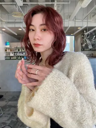 ミディアム 艶髪レイヤー/ ハイトーンKeitaのヘアスタイル