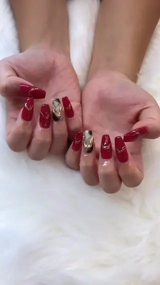 ネイル RÊVIA所属・RÊVIA (レヴィア)のネイルデザイン