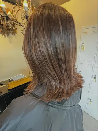 ミディアム 高槻/LOREM/ Akiraのヘアスタイル