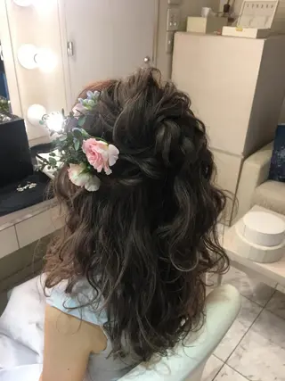 セミロング ヘアアレンジ 木下大地 HAIR Oneのヘアスタイル