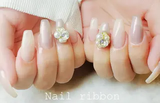 ネイル ネイルリボン 受付スタッフのネイルデザイン