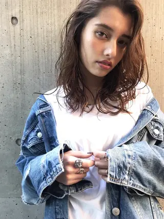 セミロング mood tatemachiのヘアスタイル