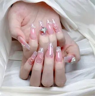 ネイル 小 雨のネイルデザイン