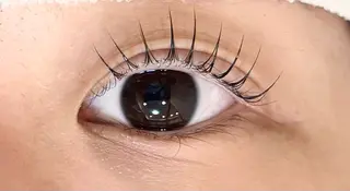 マツエク・マツパ by MARIE TERESIA JR三ノ宮駅前店所属・藤岡 瑞穂のマツエク・マツパデザイン