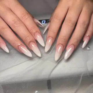 ロング lilivelle KIRARIのネイルデザイン