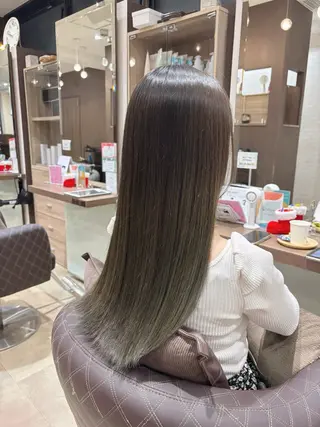 ロング カラー ayanabyayala浦安店所属・Aimi🎀 @a1m1_xuのヘアスタイル