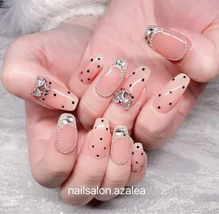 ネイル R inのネイルデザイン