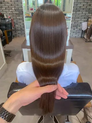 ロング Uni.所属・地毛風ストレート/ 髪質改善/榎本流行のヘアスタイル