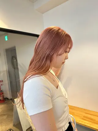 セミロング カラー yuika .のヘアスタイル