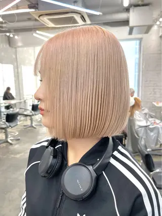 ショート カラー レイヤーカットとハイ トーン/HIROKIのヘアスタイル