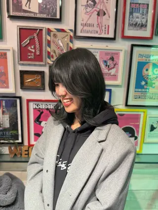 ミディアム カラー ウルフレイヤー エクステ/kokiのヘアスタイル