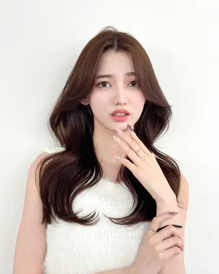 ロング カラー 韓国ヘア　紗希 🦋のヘアスタイル
