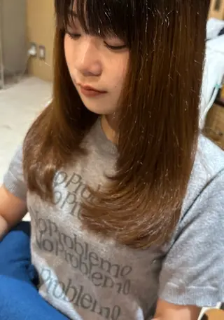 ミディアム 内田 成美のヘアスタイル