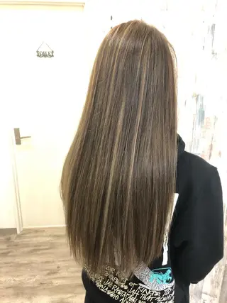 ロング カラー 成田 恭介のヘアスタイル