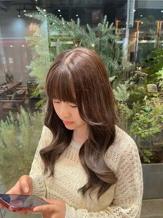 ロング 相田 佳乃のヘアスタイル