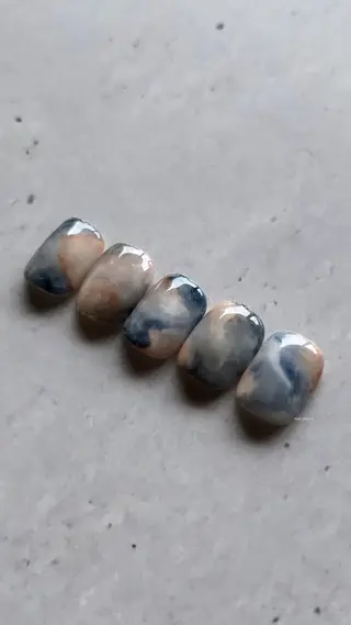 ネイル 関山 志乃のネイルデザイン