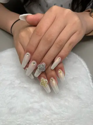 ネイル nail.salon .Reversalのネイルデザイン