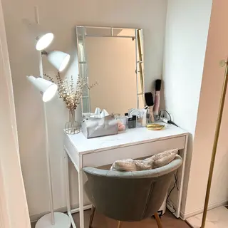 アイブロウ 目元ケア専門エステサロン　Lumiere〜ルミエール〜所属・mana tojoのエステ・リラクイメージ