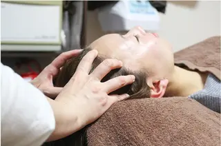 輿 桂のヘアスタイル