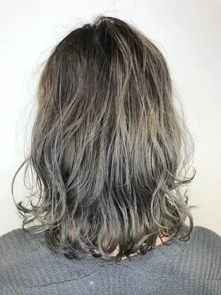 ミディアム カラー メンズヘア特化 崎田 成人のヘアスタイル