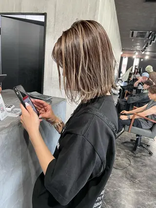 カラー olume(オルメ)所属・山田隆成/韓国カット バレ、ハイライト得意のヘアスタイル