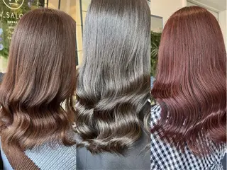 ミディアム カラー W_SALON ［触れたくなる艶髪］のヘアスタイル