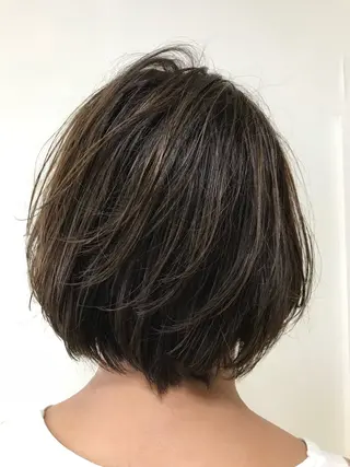 ショート カラー 横田  尚登のヘアスタイル