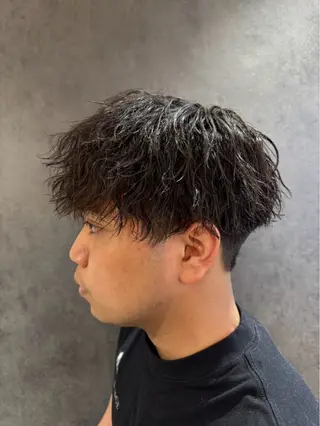 パーマ メンズ スパイキーショート/ センターパート/奈菜のヘアスタイル