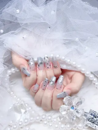 ネイル Yudia🦋 azuのネイルデザイン