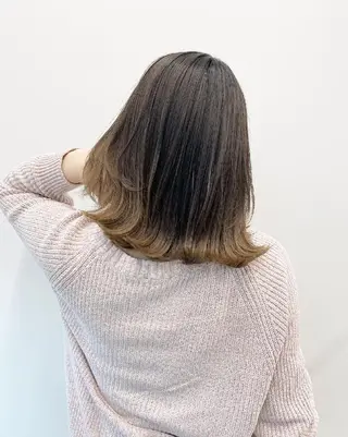 ミディアム カラー siesta by amble luxeのヘアスタイル