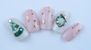 ネイル ゲン レイカのネイルデザイン